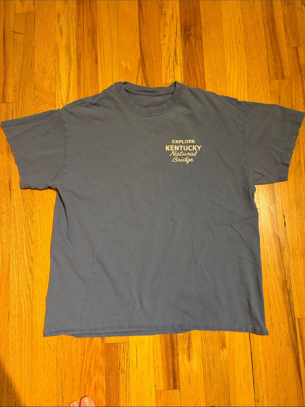 Kentucky shirt size medium
